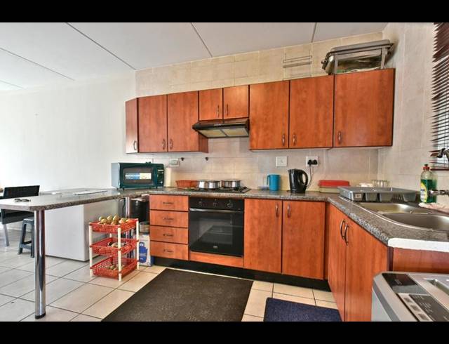 2 BEDROOM APARTMENT FOR SALE IN WINCHESTER HILLS